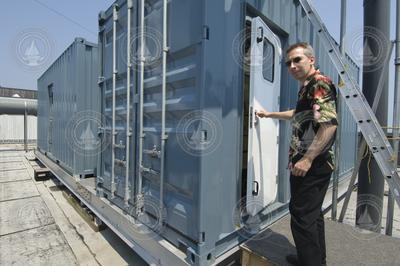 Bernard Peucker-Ehrenbrink entering the new PicoTrace Clean Lab.