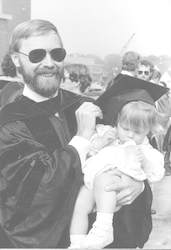 Ken Buesseler with his daughter at commencement.