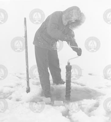 Lloyd "Tex" Hoadley drilling for ice core