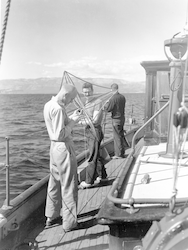 Richard Campbell (front) with radar kite on deck