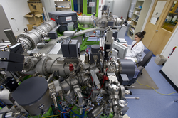 Kathryn Rose working in the Ion Microprobe Facility.