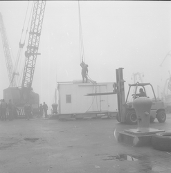 Moving van labs on WHOI dock.