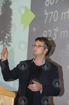 Kevin Anchukaitis giving his talk at the Morss Colloquium.
