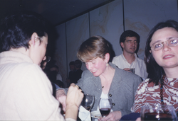 Linda Rasmussen (center)