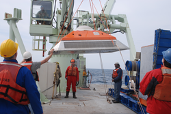 Deployment of Bottom Lander from R/V Knorr.