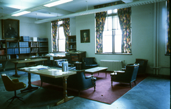 Reading room at the MBLWHOI Library.