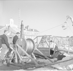 Stanley Poole loading wire on Atlantis for cruise 96.