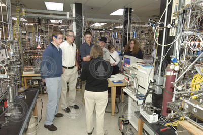 National Ocean Science Bowl (NOSB) winners touring NOSAMS facility.