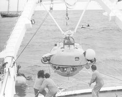 French submersible Cyana, group working from deck during project FAMOUS.