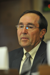 Don Anderson participating in congressional hearing panel testimony.