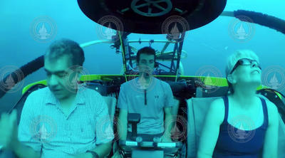 Jesús Pineda, pilot Eli Temime, and Vicke Startczak in Nadir sub.