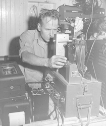 Henry Johnson working on galvanometer camera in the Atlantis top lab.