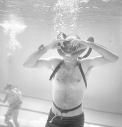 Dave Owen diving in the MIT tank.