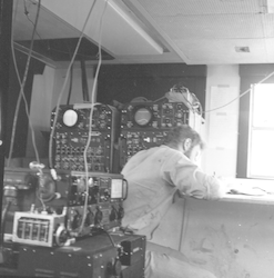 Man working in top lab, Atlantis II
