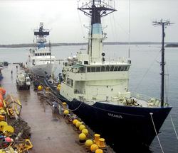 A Reunion of Sisters: R/V Oceanus and R/V Endeavor together at Iselin Pier.