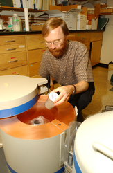 Ken Buesseler working in the lab.