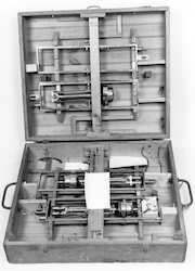 Assman reversing psychrometer device. Mechanically aspirated.