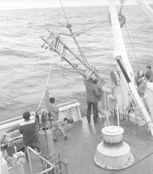 Instrument being pulled on deck, Thresher search