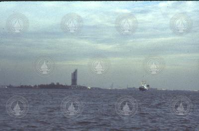 Atlantis II visit to New York, entering the harbor