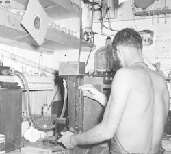 Bob Abel in the Atlantis lower lab during cruise 151.