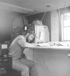 Don Moller working in lab aboard Atlantis II