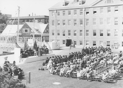 1980 MIT-WHOI Joint Program Commencement on Paul's mall.