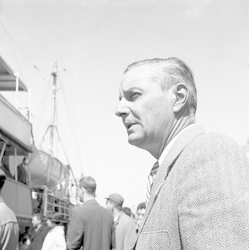 Ronald Veeder at the departure of Discovery II.