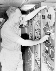 Robert Munns working in lab