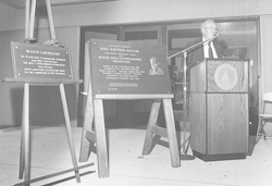 Noel McLean speaking at McLean Lab dedication