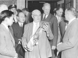 William Schroeder gives chimaera specimen to Crown Prince Akihito.