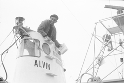 Rudy Scheltema participating in tests of Alvin.