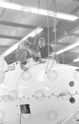 John Porteous and Cliff Winget working on Alvin during refit.