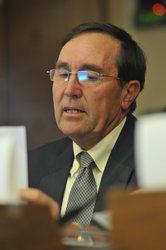 Don Anderson participating in congressional hearing panel testimony.