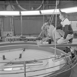 Alan Faller showing TV host the von Arx rotating basin.