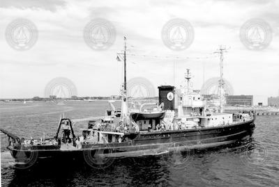 Full view of Chain coming in to Woods Hole.