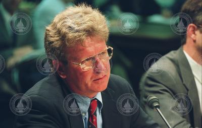 Bill Curry at a Senate committee hearing