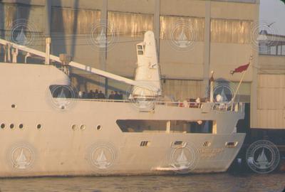 Akademik Vernadskii, side view of stern, unknown port