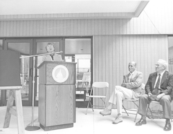 Betty Bunce speaking from podium